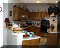 Kitchen1.jpg (69616 bytes)